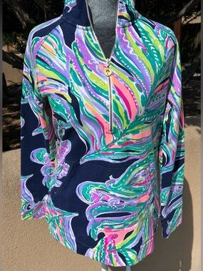Lilly Pulitzer Don’t Leave Me Hanging Popover SPF 50